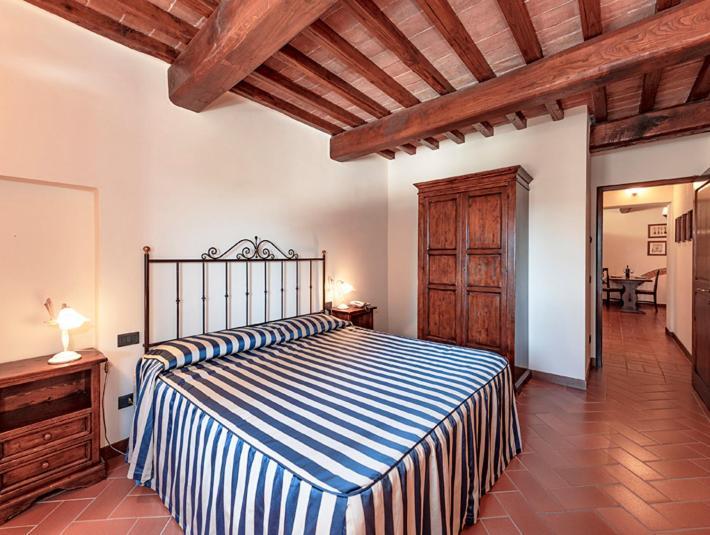 Castello Di Fulignano Soarzio Panoramic Apartment Сан-Джиминьяно Экстерьер фото
