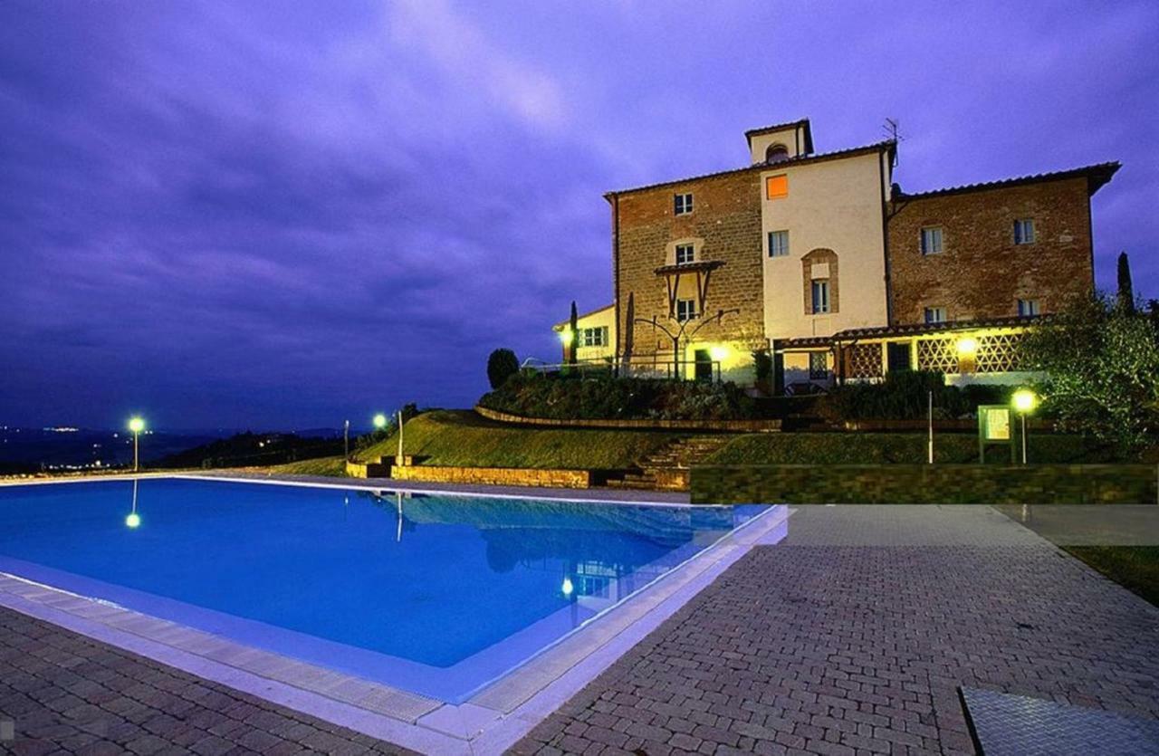 Castello Di Fulignano Soarzio Panoramic Apartment Сан-Джиминьяно Экстерьер фото